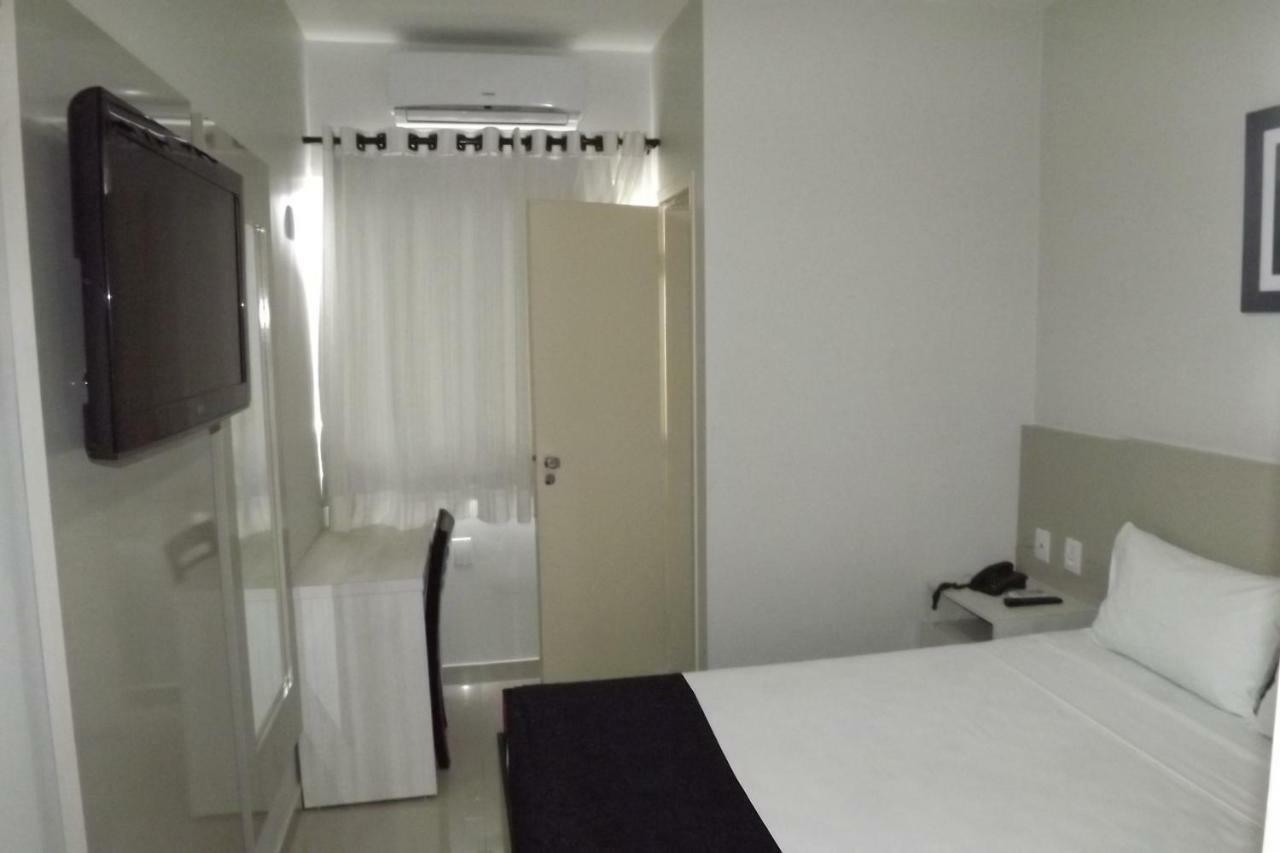 Center Patos Hotel 帕图斯迪米纳斯 外观 照片