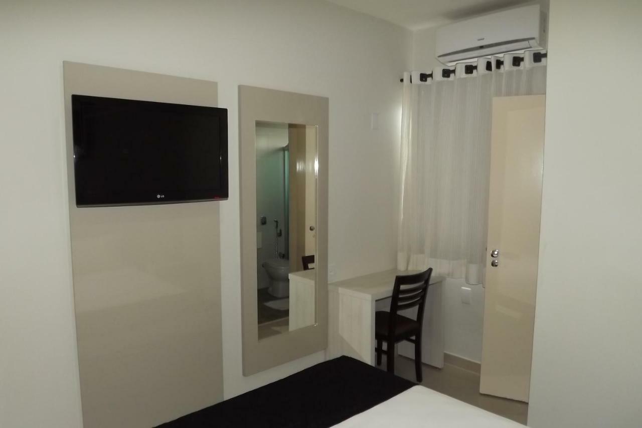 Center Patos Hotel 帕图斯迪米纳斯 外观 照片