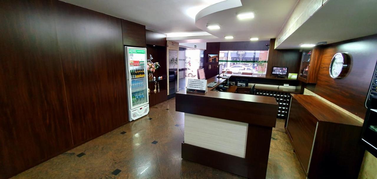 Center Patos Hotel 帕图斯迪米纳斯 外观 照片